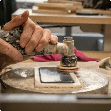 Pulizia esterna del dispositivo elettronico usato